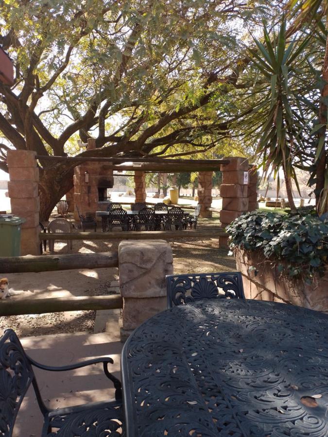 Anna Boeremeisie Guesthouse Benoni Bagian luar foto